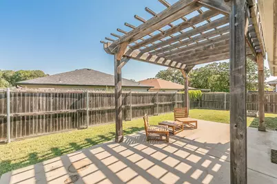 8025 Hidden Oaks Drive, Fort Worth, TX 76120 - Photo 29