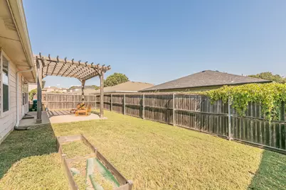 8025 Hidden Oaks Drive, Fort Worth, TX 76120 - Photo 31