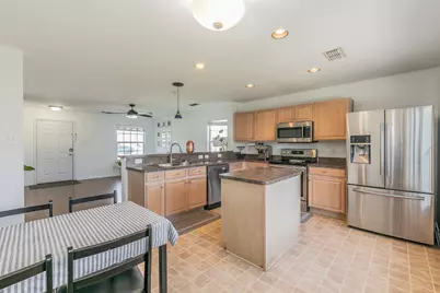 8025 Hidden Oaks Drive, Fort Worth, TX 76120 - Photo 27