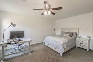 8025 Hidden Oaks Dr, Fort Worth, TX 76120 - Photo 9