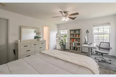 8025 Hidden Oaks Drive, Fort Worth, TX 76120 - Photo 7