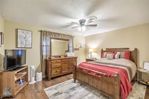 704 S Central Ave, Knox City, TX 79529 - Photo 25