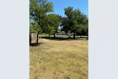 905 W Oak Street, Weatherford, TX 76086 - Photo 3