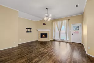 3320 Stream Side Ct, Mesquite, TX 75181 - Photo 3