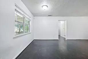 2634 Santa Cruz Dr, Dallas, TX 75227 - Photo 9