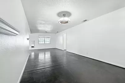 2634 Santa Cruz Drive, Dallas, TX 75227 - Photo 5