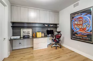 3130 N Harwood St, Dallas, TX 75201 - Photo 11