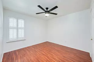 939 Wood Brook Dr, Grand Prairie, TX 75052 - Photo 19