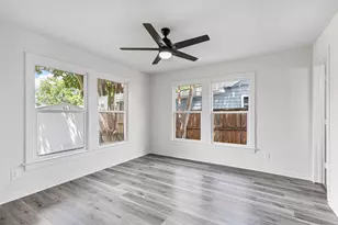 2327 Brookfield Ave, Dallas, TX 75235 - Photo 19