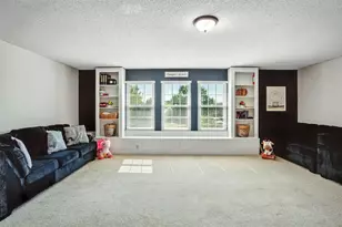 2464 Arroyo Springs Dr, Grand Prairie, TX 75052 - Photo 17