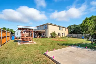 2464 Arroyo Springs Dr, Grand Prairie, TX 75052 - Photo 31