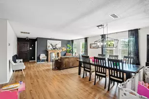 2464 Arroyo Springs Dr, Grand Prairie, TX 75052 - Photo 11