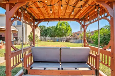 2464 Arroyo Springs Drive, Grand Prairie, TX 75052 - Photo 33