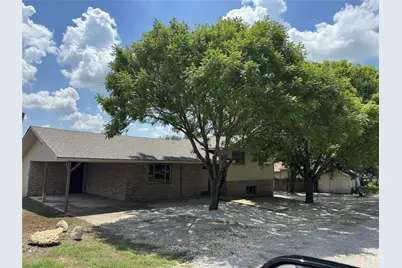 111 Lamar, Hico, TX 76457 - Photo 5