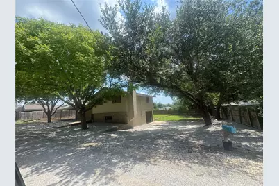 111 Lamar, Hico, TX 76457 - Photo 3