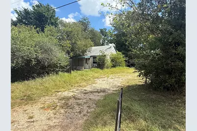 405 S Colorado Street, Whitney, TX 76692 - Photo 9