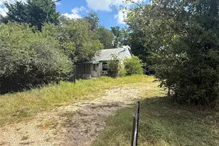 405 S Colorado St, Whitney, TX 76692 - Photo 9