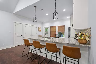 610 W Elm Street, Denison, TX 75020 - Photo 9