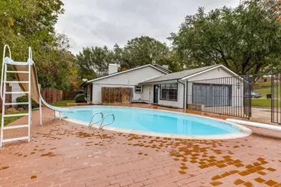 28 Mont Del Drive, Benbrook, TX 76132 - Photo 19