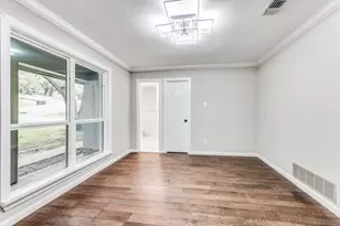 28 Mont Del Dr, Benbrook, TX 76132 - Photo 15