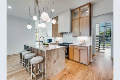 10641 Larchfield Lane, Dallas, TX 75238 - Photo 11