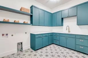 10641 Larchfield Ln, Dallas, TX 75238 - Photo 17