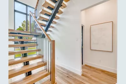 10641 Larchfield Lane, Dallas, TX 75238 - Photo 19