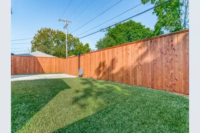 10641 Larchfield Lane, Dallas, TX 75238 - Photo 35