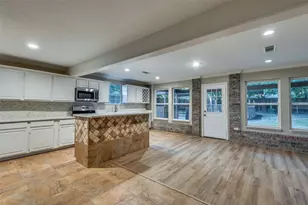 2600 Crockett Dr, Corinth, TX 76210 - Photo 13