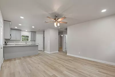 62 Live Oak Street, Alvarado, TX 76009 - Photo 5