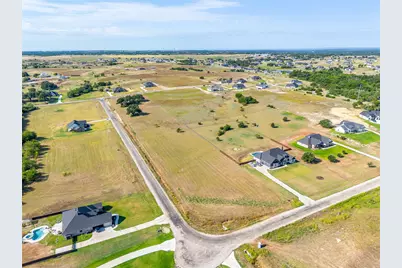 2035 Carrie Court, Weatherford, TX 76088 - Photo 3