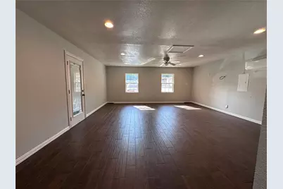 147 N Greenstone Lane, Duncanville, TX 75116 - Photo 9