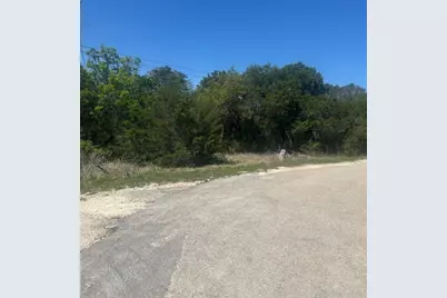 902 Plains Court, Granbury, TX 76048 - Photo 11