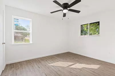 936 Duty Avenue, Waco, TX 76706 - Photo 13