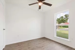 936 Duty Ave, Waco, TX 76706 - Photo 19