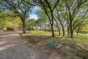 1944 County Rd 401, Alvarado, TX 76009 - Photo 5