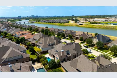 640 Creekway Drive, Irving, TX 75039 - Photo 37