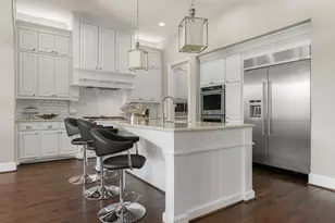 640 Creekway Dr, Irving, TX 75039 - Photo 11