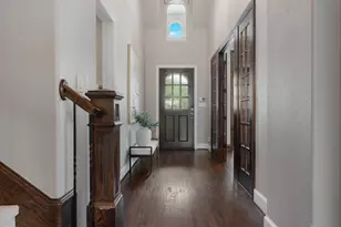 640 Creekway Dr, Irving, TX 75039 - Photo 3