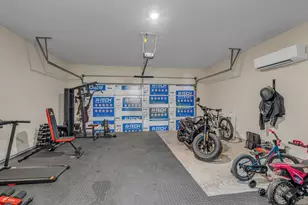 834 Short St, Grand Prairie, TX 75051 - Photo 27