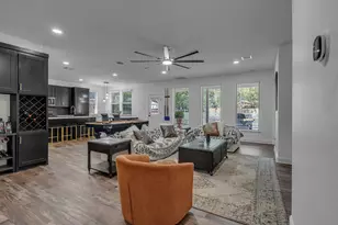 834 Short St, Grand Prairie, TX 75051 - Photo 9