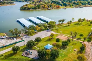 2007 Wigeon St, Granbury, TX 76049 - Photo 37