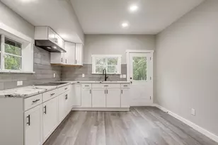 1212 Hulme St, Bowie, TX 76230 - Photo 11