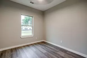 1212 Hulme St, Bowie, TX 76230 - Photo 25