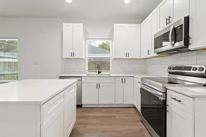 2731 Rogers Street, Dallas, TX 75215 - Photo 9