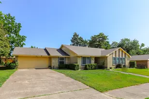 1327 Big Stone Gap Rd, Duncanville, TX 75137 - Photo 3