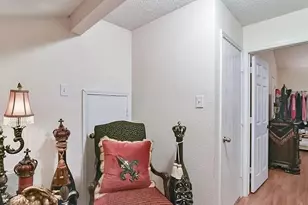 525 Berryhill Dr, Mansfield, TX 76063 - Photo 17