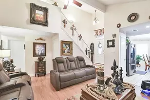 525 Berryhill Dr, Mansfield, TX 76063 - Photo 5