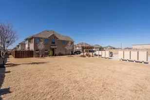 2740 Majesty Dr, Little Elm, TX 75068 - Photo 23