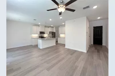 2740 Majesty Drive, Little Elm, TX 75068 - Photo 5